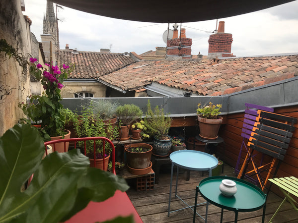 Dans le centre historique de Bordeaux, 100m de la basilique st Michel avec vu du Bordeaux, France T3 Superbe duplex archi terrasse Entire rental unit vacation rental 47948809