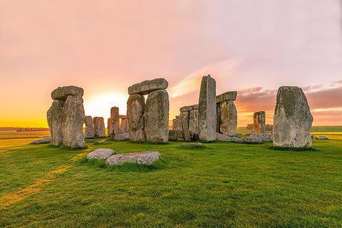 Stonehenge  Avebury  Cotswolds. Small guided day tour from Bath (Max 14 persons)  Private Tours and Travel Guide Europe London CITY Bath Destination Tour Europe London CITY Bath