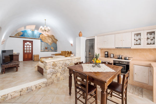 Located right in the traditional settlement of Emporios Village this villa featu  Kokos Traditional Houses - Family Canava Villa Private room in rental unit vacation rental 19705041