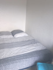 L'ensemble du groupe bénéficiera d'un accès facile à tous les sites et commodité Bordeaux, France Chambre privee a 300 m cote de la gare de Bordeaux Private room in rental unit vacation rental 617007586160179409