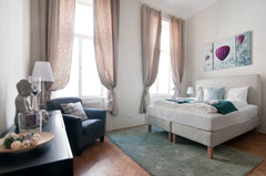 This wonderful new renovated private room you may find together with four other  Vienna, Austria Modern Room next to City Center (7 min by feet) Private room in rental unit vacation rental 17411822