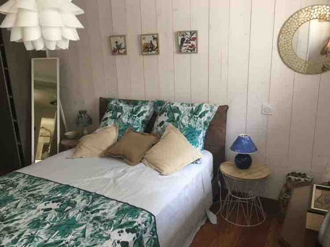 Vous adorerez le décor élégant de cet hébergement de charme.<br /><br />Avec sa  Bordeaux, France Chambre privative avec salle d’eau et wc privatif Private room in casa particular vacation rental 688906433217023138