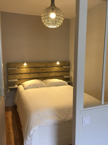 Situé au coeur du quartier des Chartrons, à 300 mètres du tram mais aussi des V3 Macau, France T2 - Quartier Chartrons - Authentique et moderne Entire rental unit vacation rental 20521096