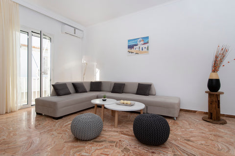 Amazing apartment in the center of Parikia with spacious two bedrooms, two bathr Athens, Greece Downtown Apartment Amazing & Comfortable Entire rental unit vacation rental 41727781