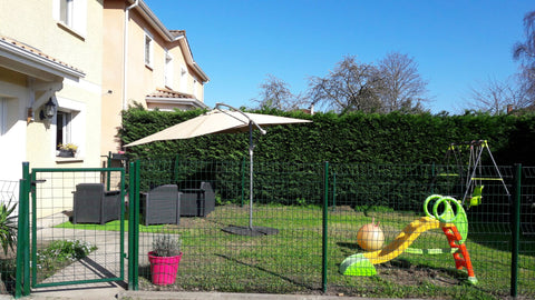 Jolie maison entretenue dans un endroit calme et près des commodités. Chambre pe Bordeaux, France Jolie chambre proche tram C Bordeaux + petit déj' Private room in home vacation rental 38818563