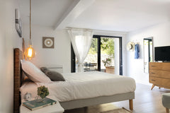 Notre studio est situé dans le centre de Saint Aubin de Médoc. <br />Saint Aubin Saint-Aubin-de-Médoc, France Studio à Saint Aubin de Médoc Entire guest suite vacation rental 26197046