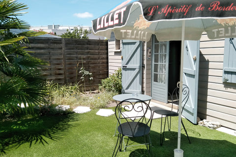 Chambre indépendante de 25m2 ( hors de notre maison), coin salon, salle d'eau /W Bordeaux, France Chambre indépendante avec jardin, rive droite. Private room in guesthouse vacation rental 34853323