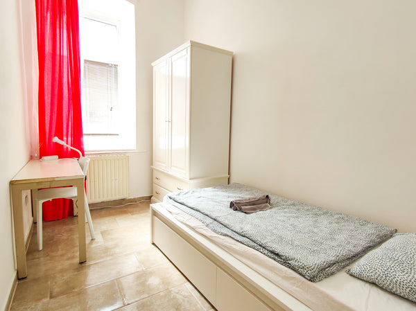 Cozy room with private bathroom. There are 3 rooms in the apartment.<br />A mini  Room with privat bathroom. Near city center Private room in rental unit vacation rental 51994132