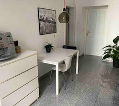 Als Gast steht dir ein eigenes Zimmer mit großem Bett zur Verfügung. Die Küche,  Vienna, Austria Private Room next to Währinger Park Private room in rental unit vacation rental 41644283