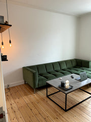 Rummelig lejlighed tæt på centrum. Ikke-ryger hjem med god plads. 50m til nærmes Copenhagen, Denmark Nice appartement close to everything Entire condo vacation rental 683255232153496439