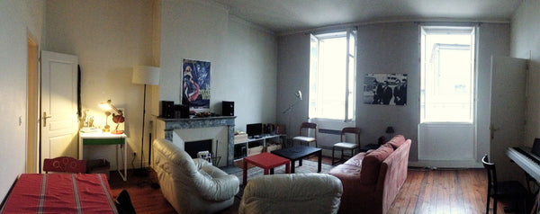 This wonderful flat, really bright and tastefully decorated, with 2 cozy rooms a Bordeaux, France Cosy flat, 75m2 perfect location Entire rental unit vacation rental 11156053