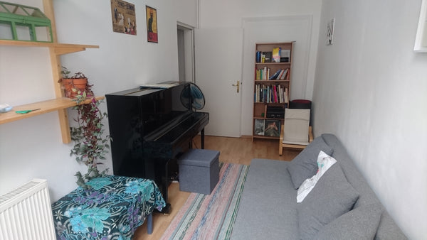 Hello!<br />We’re three university students and are renting out another room in  Vienna, Austria Nice room in shared student flat Private room in rental unit vacation rental 32337343