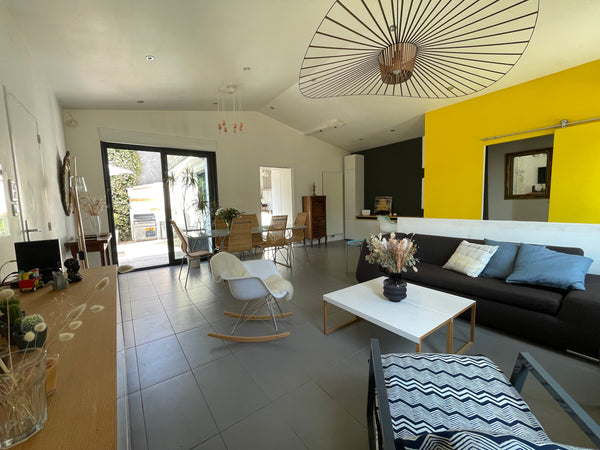 Maison de ville restaurée par architecte,<br />jardin à l’avant, patio à l’arriè Le Bouscat, France Maison de ville proche Bordeaux Entire townhouse vacation rental 50615775