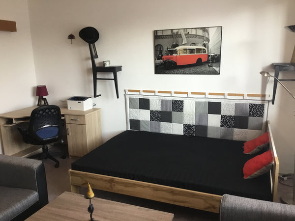 Home office-ready apartment entirely for you.  Fully equipped.<br />Superfast 15 Prague, Czechia Home office ready flat in a quite place. Entire rental unit vacation rental 13126837