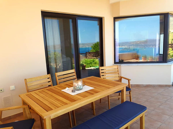 Stella’s maisonette is situated in Aptera. It covers a surface of 117 square met  Stella's Entire home vacation rental 13266869