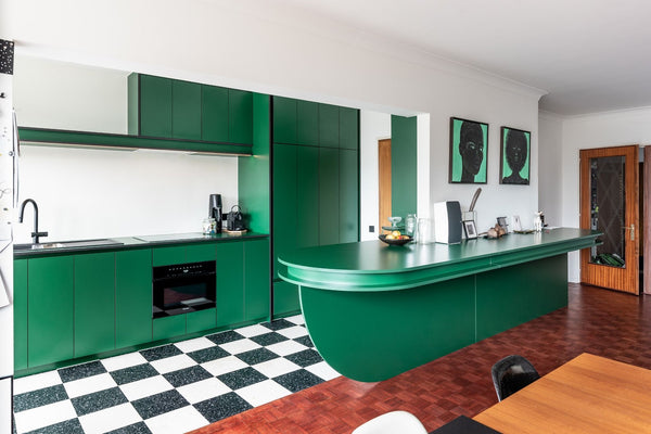 Nice funky place located in Berchem.  Close to Middelheimpark, Nachtegalenpark a Antwerp, Belgium Funky Stay in Berchem (Antwerp) Entire condo vacation rental 612826298925522206
