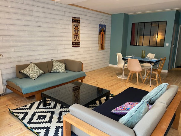 Détendez-vous dans ce logement calme et élégant. Il dispose de 4 lits 80/200 (2  Bordeaux, France grand appartement rdc T2 45m2 lumineux proche gare Entire rental unit vacation rental 601243737371791047