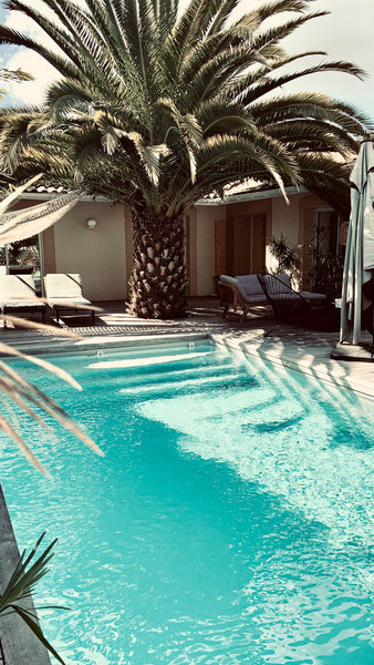 Bordeaux,<br />Maison lumineuse 150m2 avec 4chambres ,2salles de bain .<br />Gra Bordeaux, France Maison familiale de plain pied ,10min du centre ville ,proche plages.Quartier très calme Entire home vacation rental 25301387