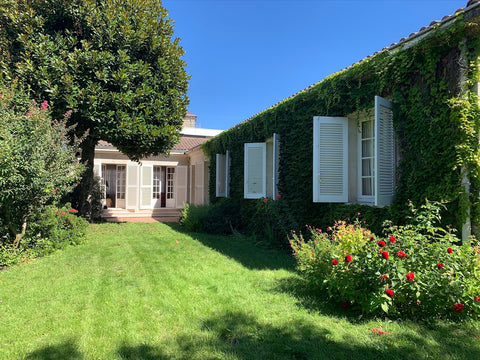 Très belle maison de ville, de plein pied,  avec son grand jardin qui l'entoure,  Comme à la campagne! Entire townhouse vacation rental 50605630