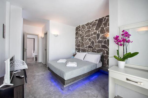 A new big super luxury  spacious suite ( 60 m*2) with a  private outdoor  plunge Greece Suite G 8 Entire condo vacation rental 32379091