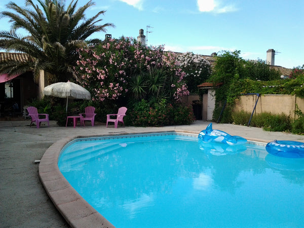 Logement spacieux , très lumineux et convivial.<br /><br /><b>The space</b><br /  Bordeaux Begles *4 stations de la gare Saint Jean Entire home vacation rental 33250042