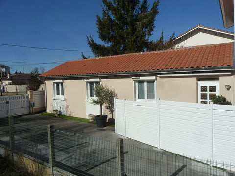 Maison de ville T2 entièrement rénovée avec 1 place de parking privative sur pro  Agréable maison de ville T2 sur propriété Entire townhouse vacation rental 557917056501266680