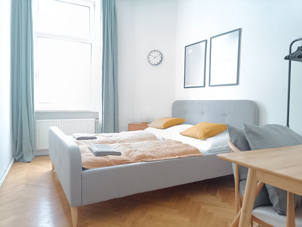 This bright room in my penthouse-apartment is a great option if you want to do s Vienna, Austria ⍟Newly Renovated⍟ Ideal for groups of 8 Entire rental unit vacation rental 680231101942782232