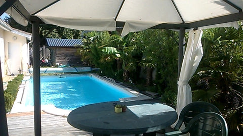 Studio 3 à 4 personnes, avec coin cuisine  canapé BZ : 2 places (140) SDB wc<br  Pessac, France Les environs du Château Pape Clément Entire guesthouse vacation rental 22527176