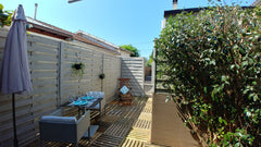 Logement situé sur le terrain d'une habitation familiale, accès par le jardin, p Pessac, France Petite maison rénovée secteur Hôpitaux Pessac Entire home vacation rental 27043397