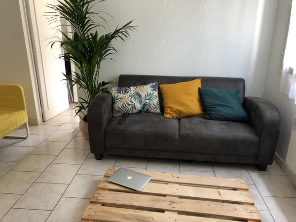 Bordeaux, France Appartement centre ville Bordeaux Entire rental unit vacation rental 37363975