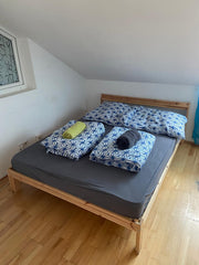 Von dieser zentral gelegenen Unterkunft aus seid ihr in Nullkommanichts an allen  Nice room near the main train station, metro, city Private room in rental unit vacation rental 703522601463748168