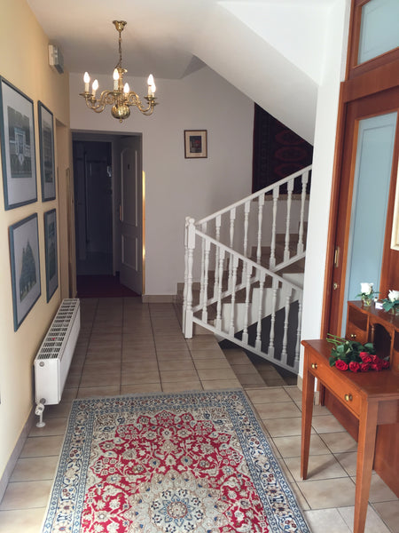 A 4 star hotel with an antique flair, located in a quiet location, near to a tra Vienna, Austria 2 private rooms for up to 4 people Private room in home vacation rental 17440508