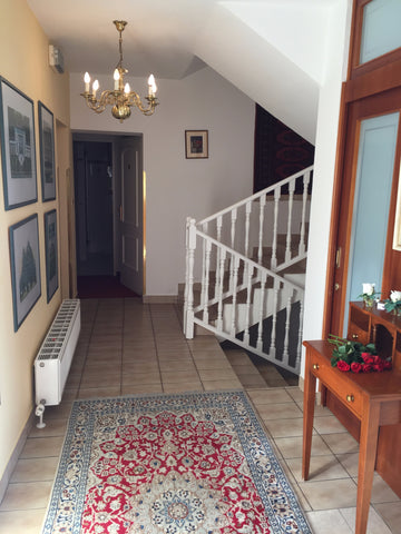 A 4 star hotel with an antique flair, located in a quiet location, near to a tra Vienna, Austria 2 private rooms for up to 4 people Private room in home vacation rental 17440508