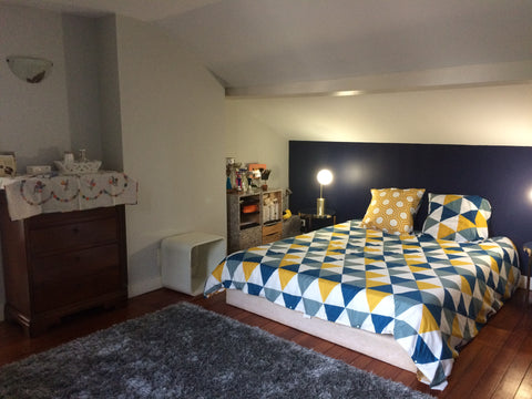 Chambre privée de 35 m² à l'étage d' une grande maison proche du centre-ville, à  Chambre  Quartier Nansouty dans maison bordelaise Private room in townhouse vacation rental 28605252