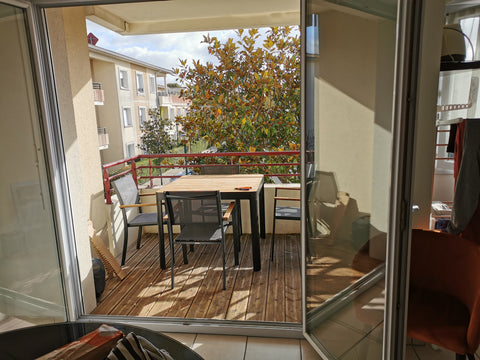 T2 pouvant accueillir 4 personnes, exposition sud, 700 m du tram B profitez d'un  Entre terre (Bordeaux) et Mer (Bassin d'Arcachon) Entire condo vacation rental 53839527