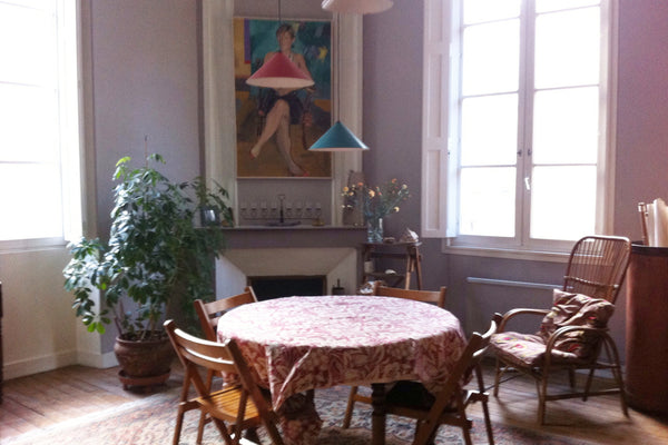 Pres de l eglise  Sainte Croix , du conservatoire de musique , du Theatre Nation Bordeaux, France Grand T3 hyper centre Bordeaux beaucoup de charme Entire rental unit vacation rental 10407182