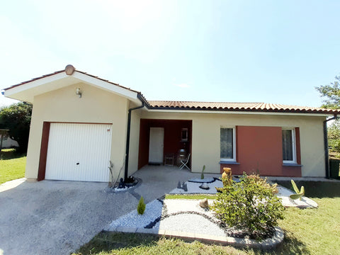 Maison de 95m2, garage et jardin clos de 1000m2 sur un terrain familial (la mais Villenave-d'Ornon, France Maison avec jardin à 15mn de Bordeaux Entire home vacation rental 19541220