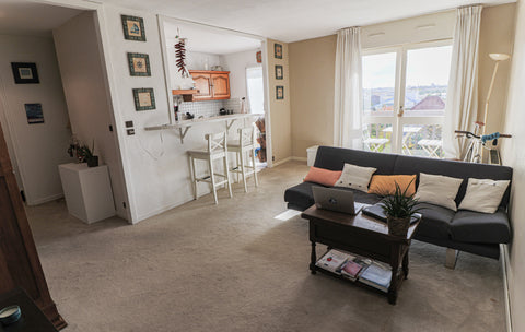 Bonjour, <br /><br />I speak English y Español ! Réponse très rapide aux message Bordeaux, France Apt confortable et ambiance cocon proche Pellegrin Entire condo vacation rental 39262517