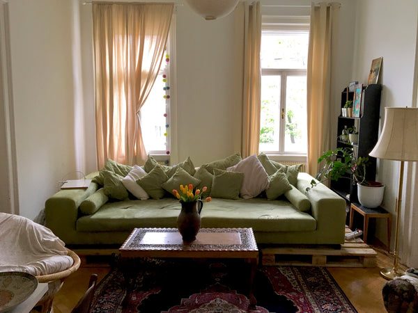 I'm renting out my cozy room which offers a bunk bed for two. Our living room is Vienna, Austria Cozy room near Schönbrunn Castle Private room in rental unit vacation rental 19717496