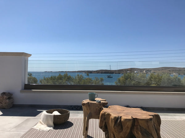 <b>License number</b><br />00001521319 Paros, Greece La Vela. A sea front luxury apartment with veranda Entire rental unit vacation rental 19142821