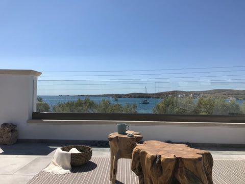 <b>License number</b><br />00001521319 Paros, Greece La Vela. A sea front luxury apartment with veranda Entire rental unit vacation rental 19142821