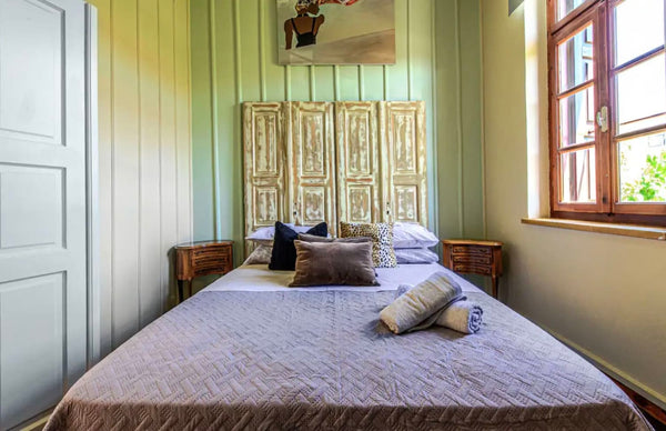 Second Floor bedroom in one of the most historical and emblematic buildings of t Singapore Rethymnon Architectural Charm-Irini's Private Room Private room in home vacation rental 51382578