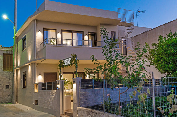Noemie 2, is a 55 sq. m.<br /><br /><b>The space</b><br />undefined<br>Noemie 2, Rethimnon, Greece Noemie apartment 2 ,Gerani village, Rethymno Entire rental unit vacation rental 686773255358885732