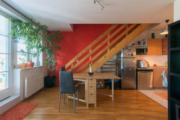 Cosy airconditioned duplex apartment located in a quiet northeast part of city<b Prague, Czechia Cosy, sunny two-story apartment, 20min center Entire loft vacation rental 13141114