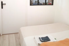 Prix L à Vendredi : 70€<br />Chambre privée dans T2bis à Saint-Medard-en-Jalles  Saint-Médard-en-Jalles, France L à V : 70€ -P'tite ch privée calme & centre-ville Private room in rental unit vacation rental 40843194