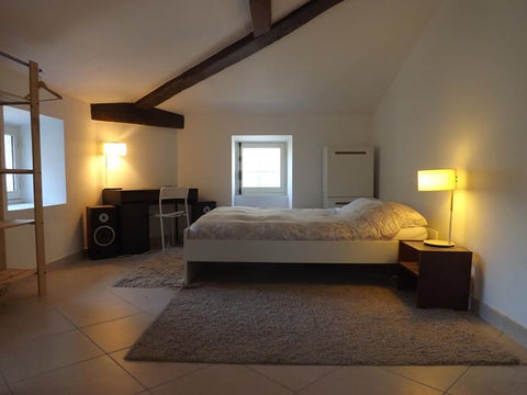 Charmant Triplex de 76m2 donnant sur la rue sainte catherine, tout équipé, prêt  Angers, France Triplex Saint catherine Shared room in rental unit vacation rental 18145158