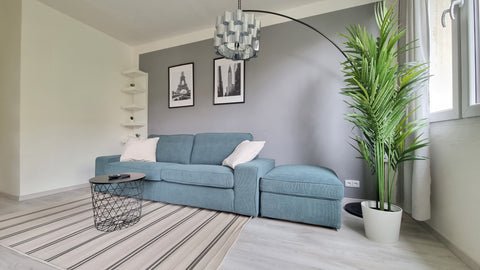 Apartmán je nově zrekonstruovaný a moderně vybavený.  Celkem má velikost 67m2. J Prague, Czechia Luxusní zrekonstruovaný byt 3+1 u metra Entire condo vacation rental 659237765726317187