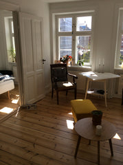 Super hyggelig lejlighed lige midt i det hele. Fremlejes til par, eventuelt med  Copenhagen, Denmark Tivoli og Strøget er din nabo! Entire rental unit vacation rental 12604068