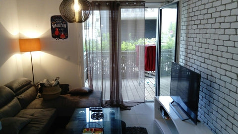T2 de 43m2 en rez-de-chaussée dans le haut de Cenon. Résidence sécurisée avec un Cenon, France Appartement T2 à Cenon Entire condo vacation rental 27597181
