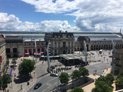 Welcome to Bordeaux!<br /><br />We speak: EN / FR / ES / DE  :-)<br /><br />The  Bordeaux, France Private room in front of Gare Saint Jean Private room in rental unit vacation rental 25860127
